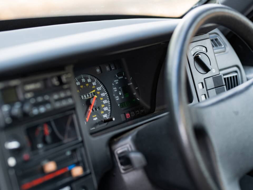 Immagine 4/50 di Volvo 440 Turbo (1992)