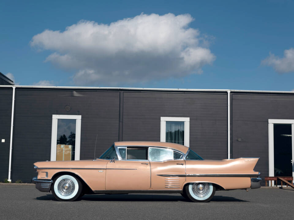 Image 8/141 of Cadillac 62 Sedan DeVille (1958)