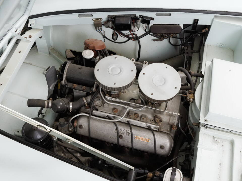 Image 36/50 of BMW 507 (1957)