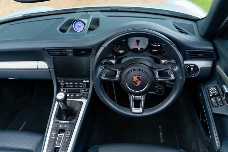 Bild 44/50 von Porsche 911 Targa 4S (2016)