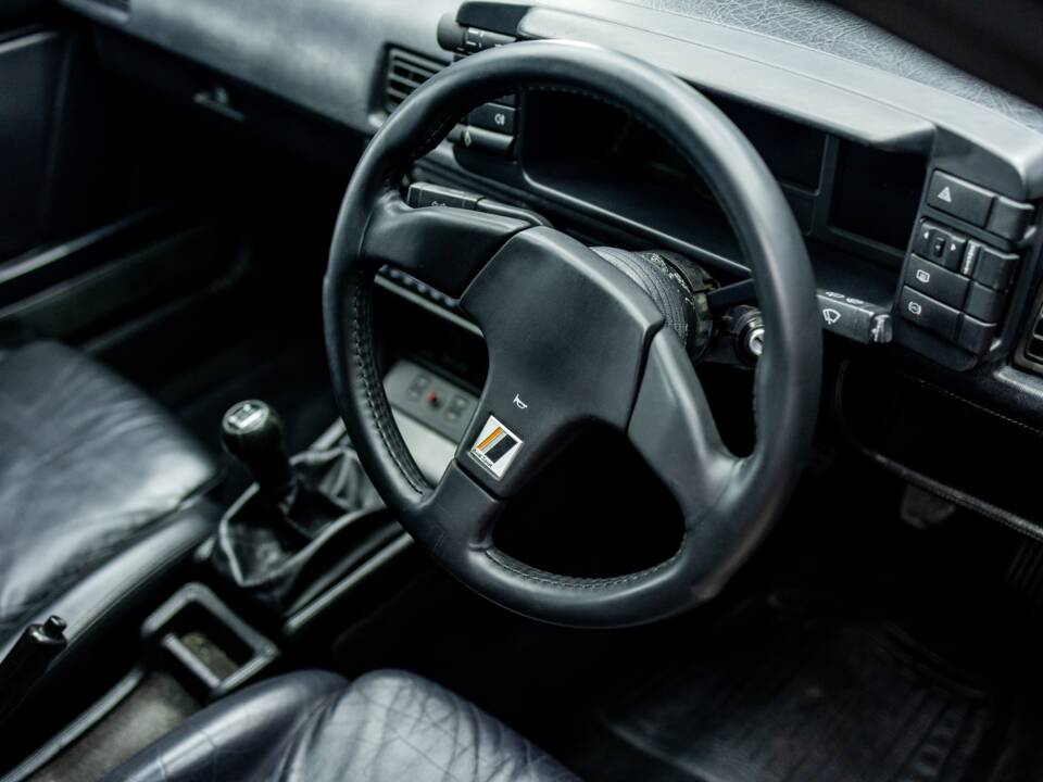 Bild 26/44 von Audi 200 - 2.2 Turbo quattro (1900)