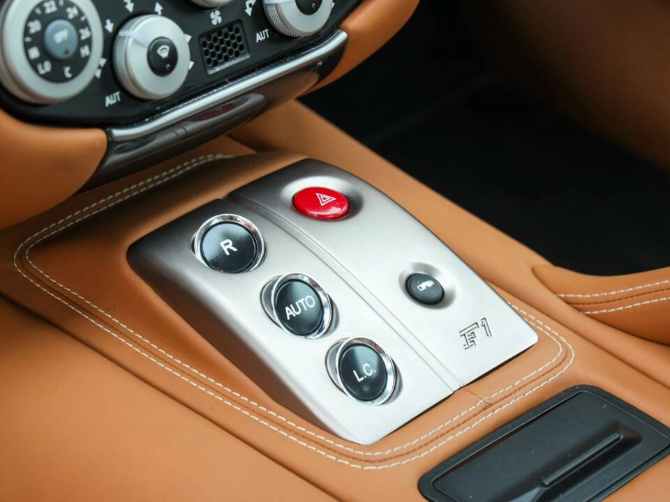 Image 39/50 of Ferrari 599 GTB Fiorano (2009)