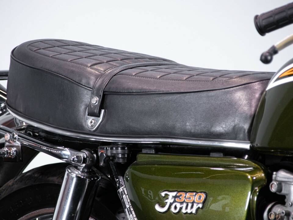 Image 32/50 of Honda DUMMY (1973)