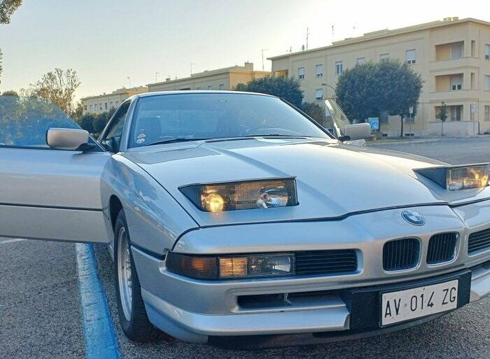 Image 6/7 of BMW 850i (1992)