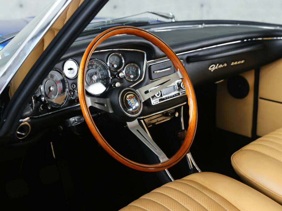 Bild 20/50 von Glas 2600 V8 (1967)