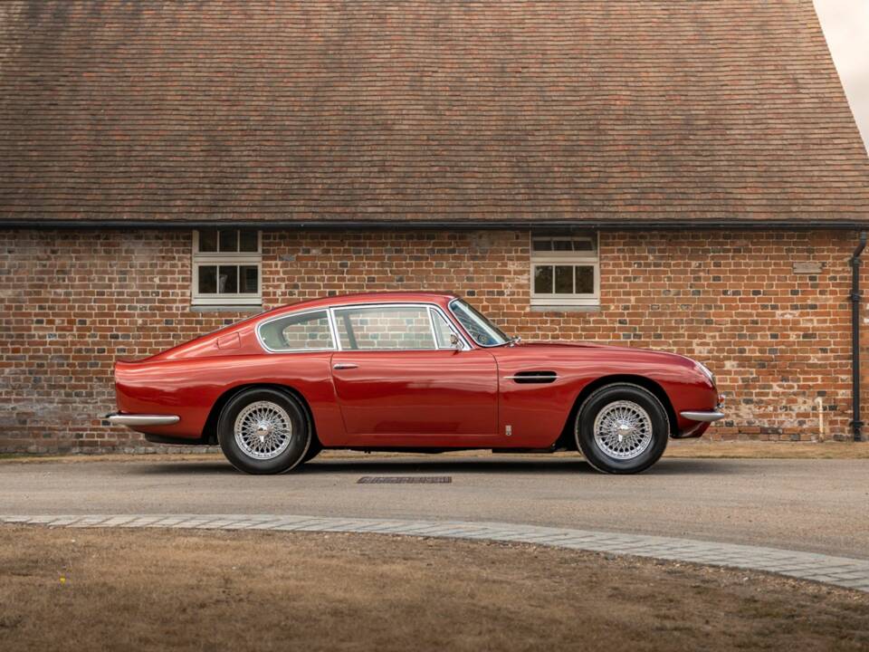 Bild 16/50 von Aston Martin DB 6 Vantage (1969)
