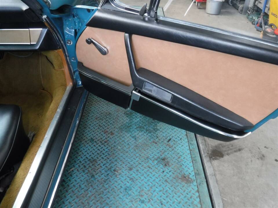 Image 14/50 of Porsche 911 2.4 E (1973)