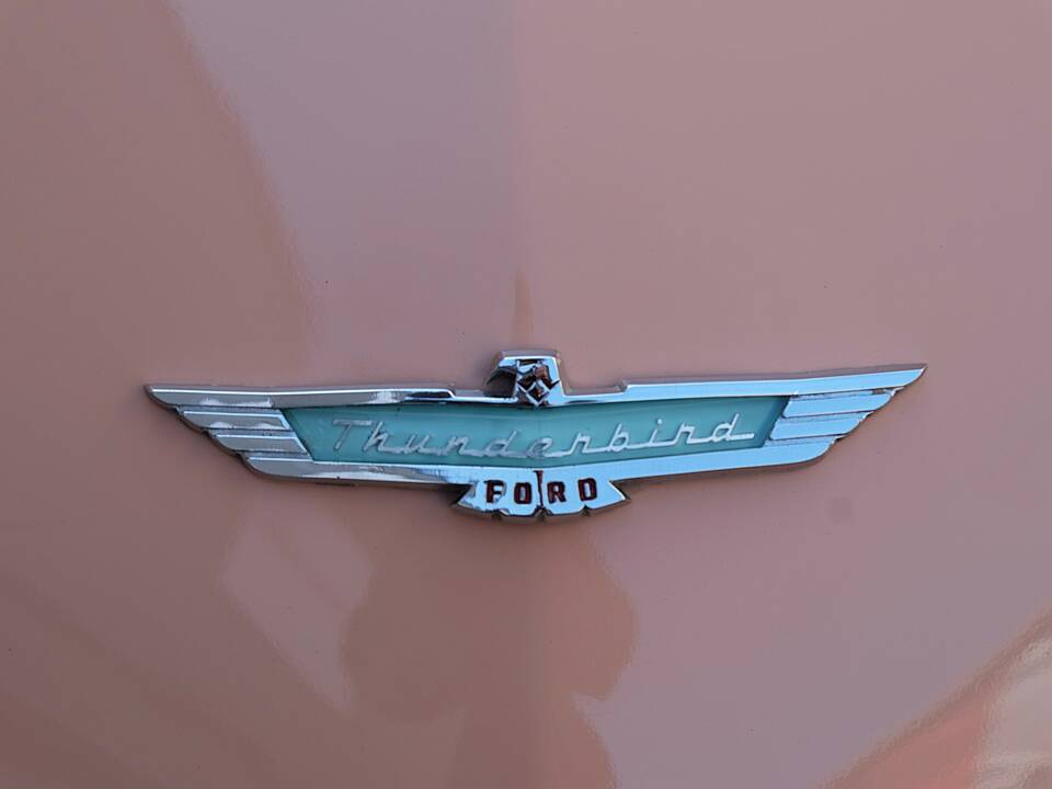 Immagine 30/64 di Ford Thunderbird (1956)