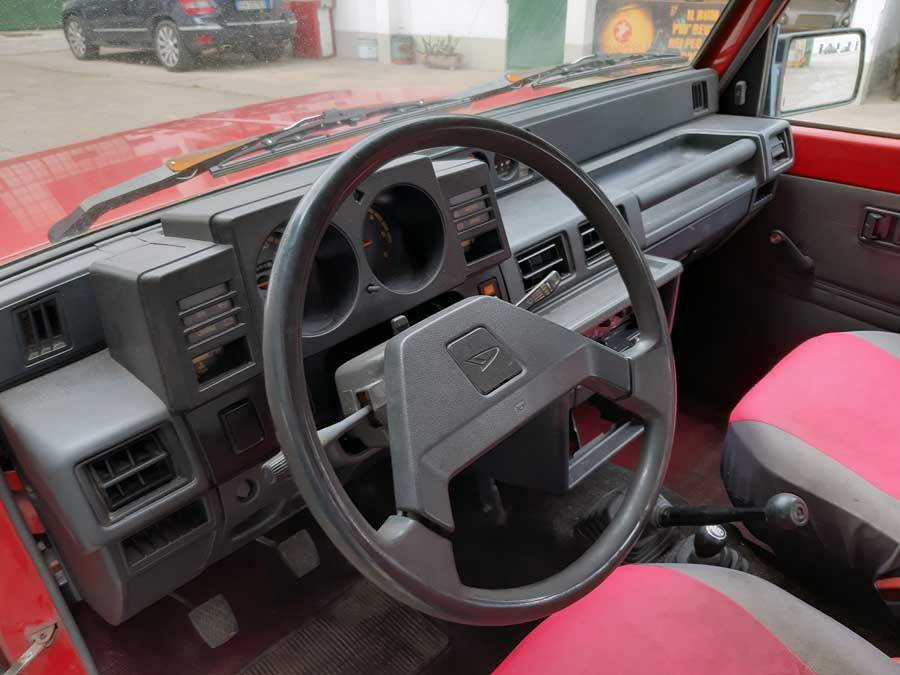 Bild 13/24 von Daihatsu Rocky 2.0 (1986)