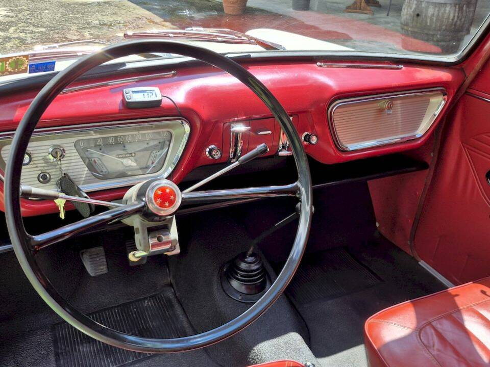 Image 31/63 of Ford Anglia (1965)