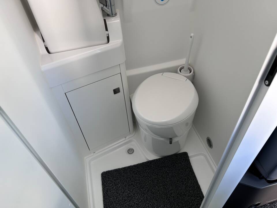 Image 37/41 of Volkswagen Crafter Grand California 600 (2024)