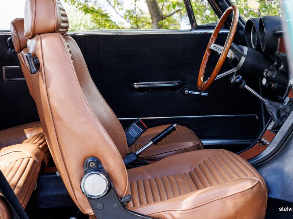 Bild 31/39 von Alfa Romeo 1750 GT Veloce (1971)