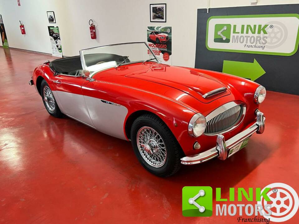 Image 8/10 of Austin-Healey 3000 Mk II (BT7) (1961)