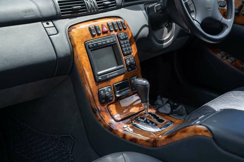 Bild 25/37 von Mercedes-Benz CL 55 AMG (2002)