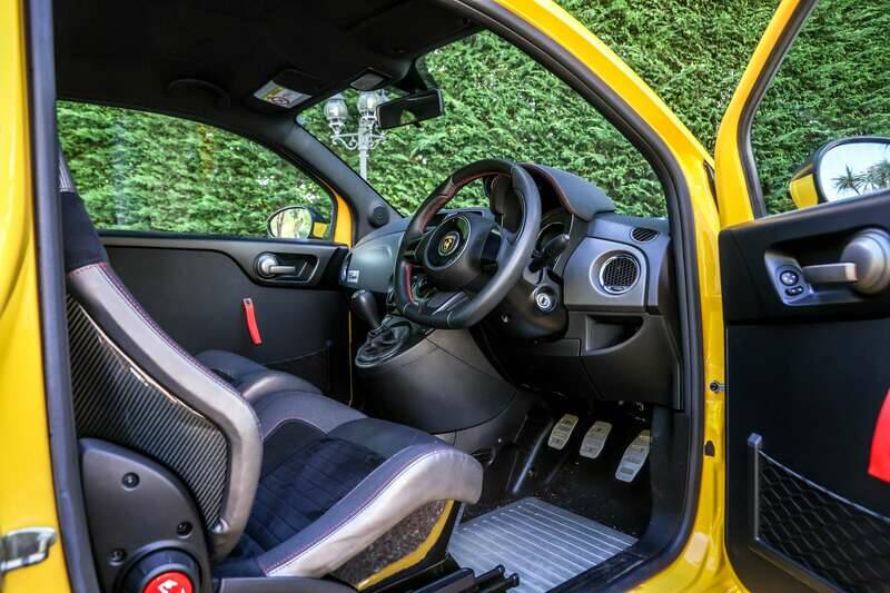 Immagine 3/41 di Abarth 695 Biposto (2006)