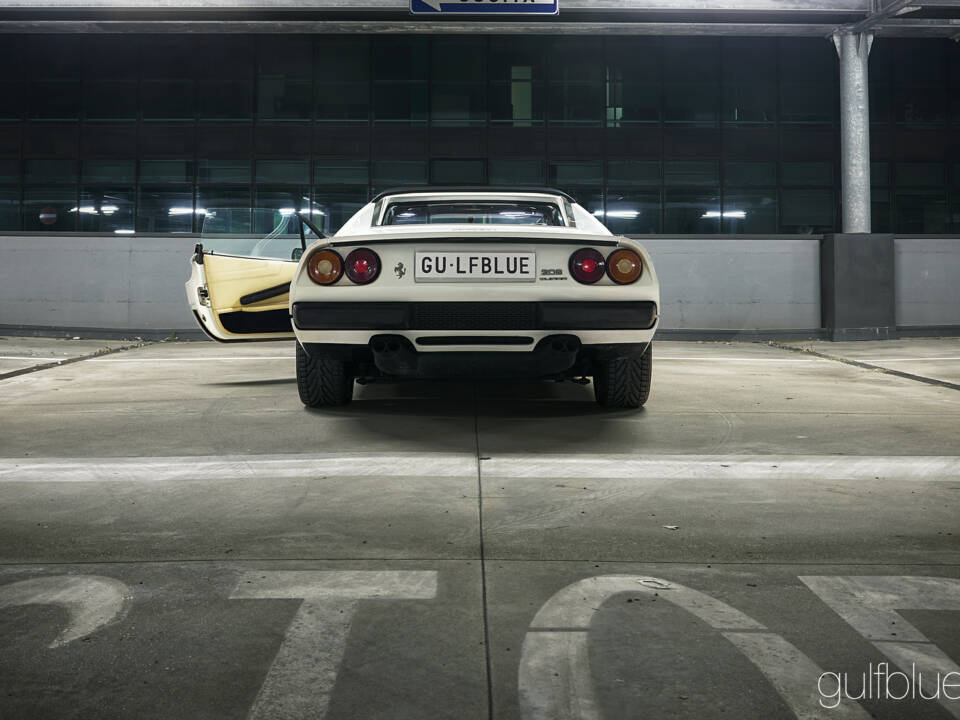 Image 9/72 of Ferrari 208 GTS Turbo (1985)