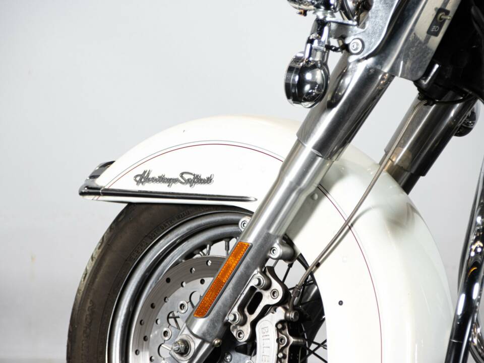 Bild 33/50 von Harley-Davidson DUMMY (2003)