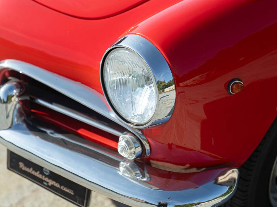 Immagine 37/50 di Alfa Romeo Giulia 1600 Spider (1964)