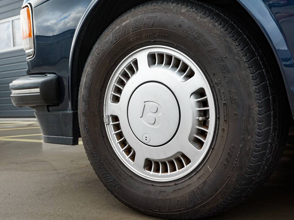 Image 35/45 of Bentley Turbo R (1988)