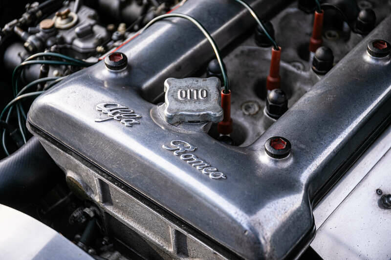 Image 29/50 of Alfa Romeo 2600 Spider (1963)