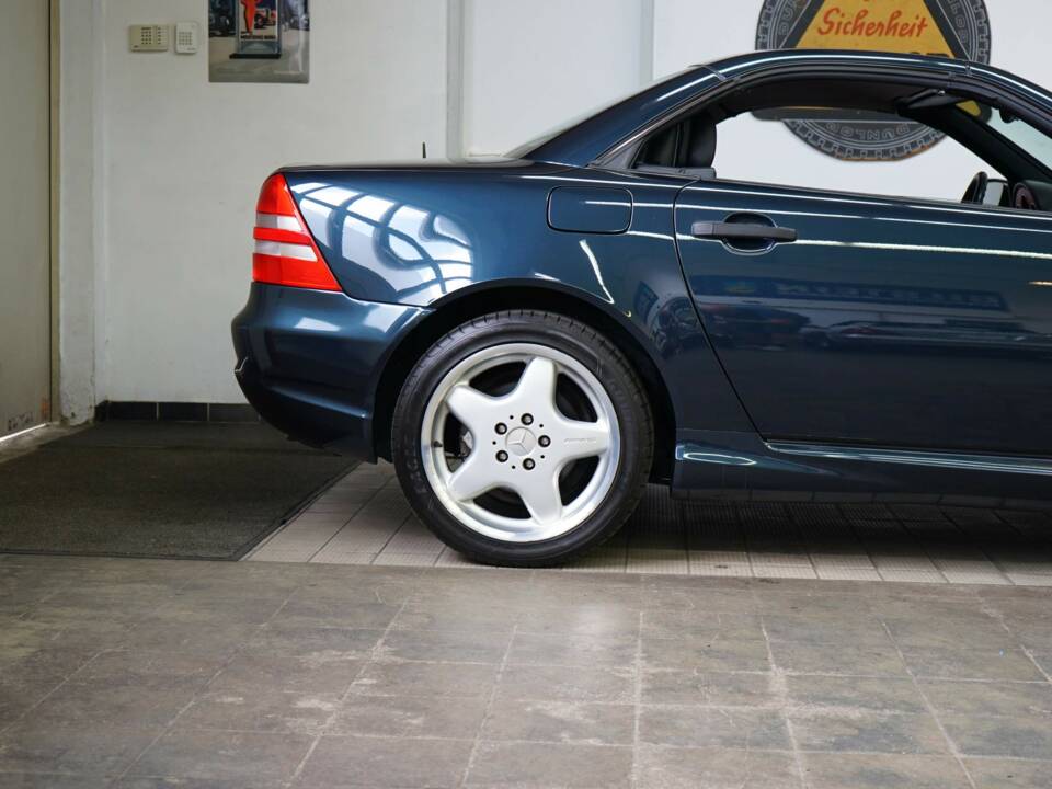 Bild 37/46 von Mercedes-Benz SLK 230 Kompressor (1997)