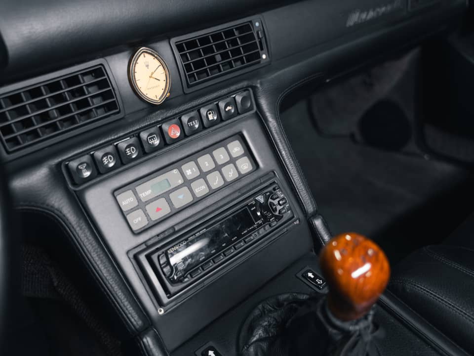 Image 36/42 of Maserati Shamal (1991)