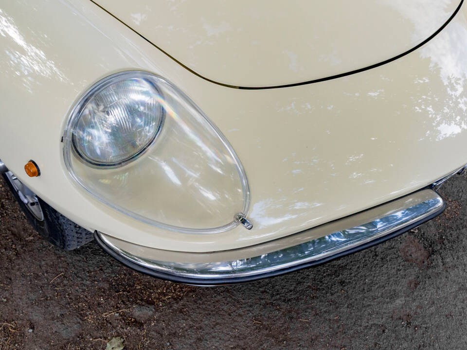 Immagine 27/50 di Alfa Romeo 2000 Spider Veloce (1980)
