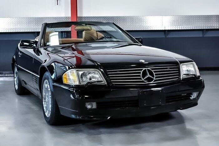 Imagen 5/7 de Mercedes-Benz 500 SL (1991)