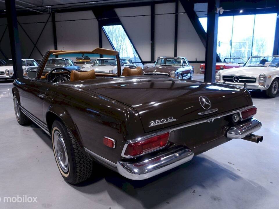 Imagen 8/12 de Mercedes-Benz 280 SL (1969)
