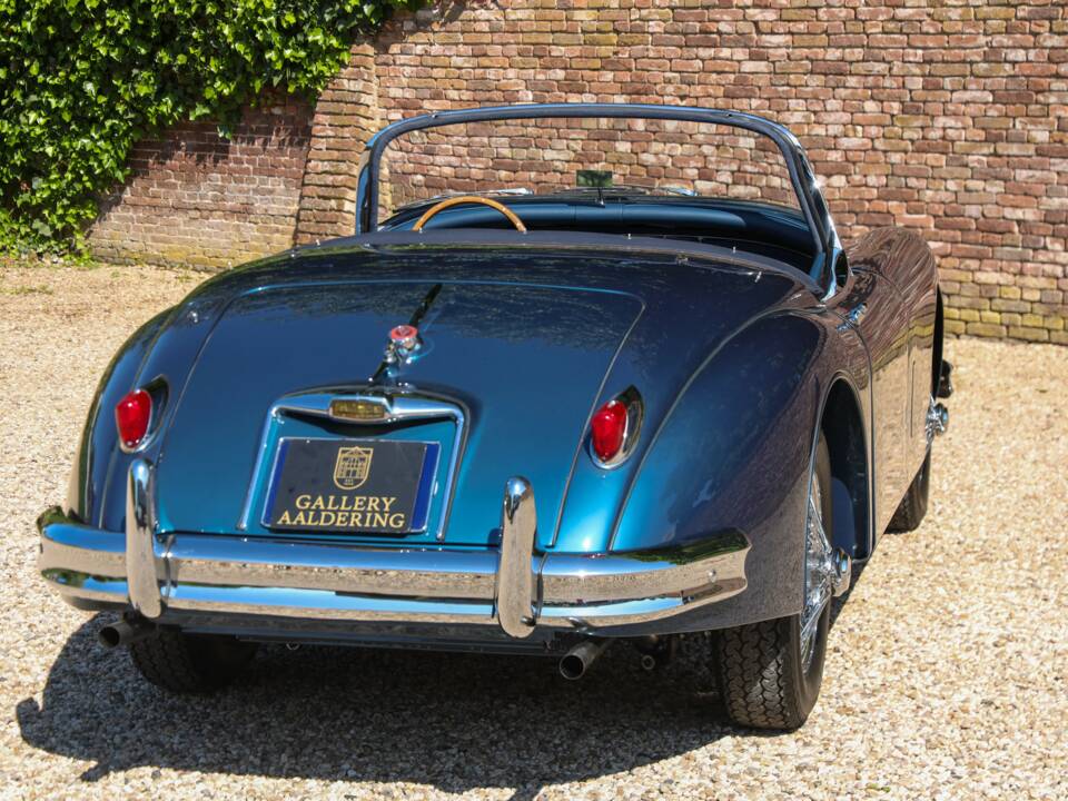 Image 45/50 of Jaguar XK 150 3.4 S OTS (1958)