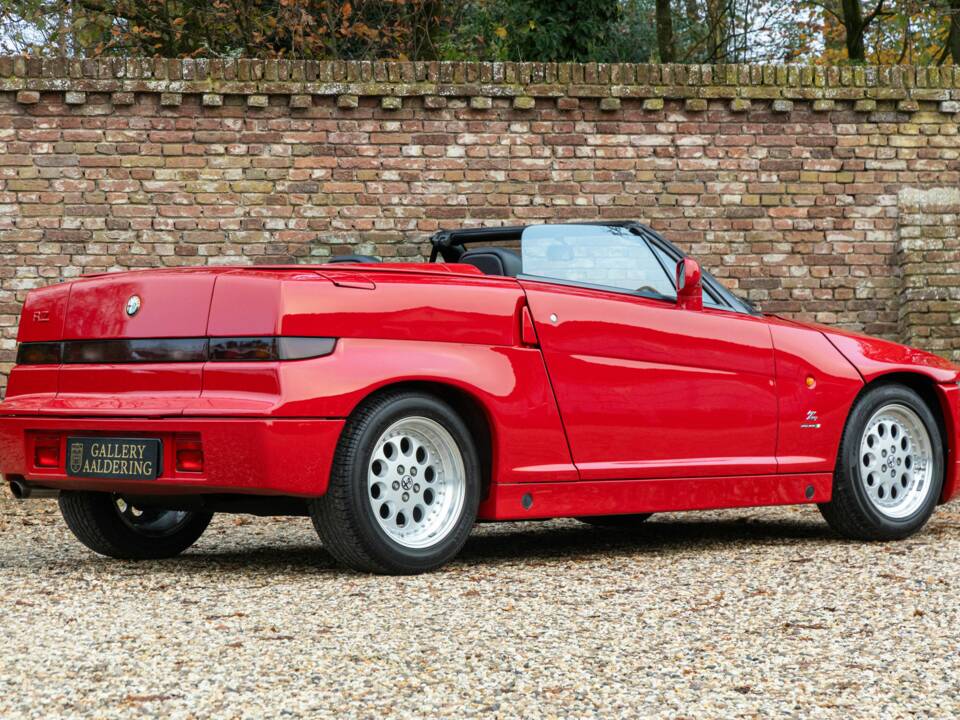 Bild 49/50 von Alfa Romeo RZ (1995)