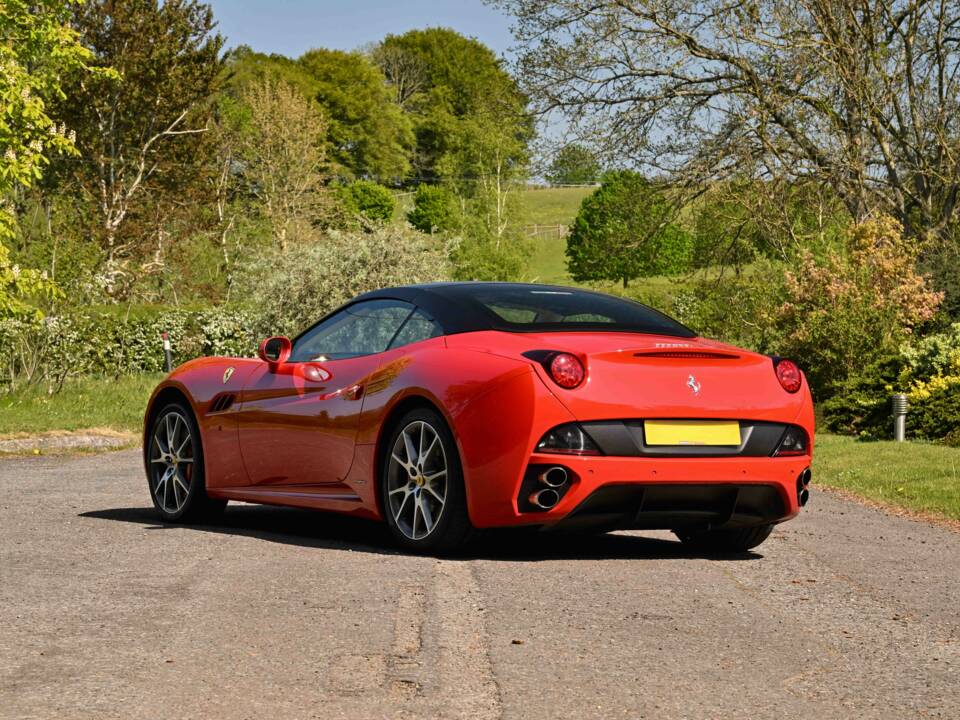 Afbeelding 33/50 van Ferrari California (2011)