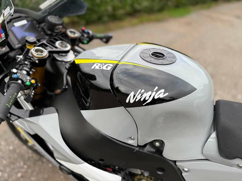 Image 15/41 of Kawasaki DUMMY (2023)