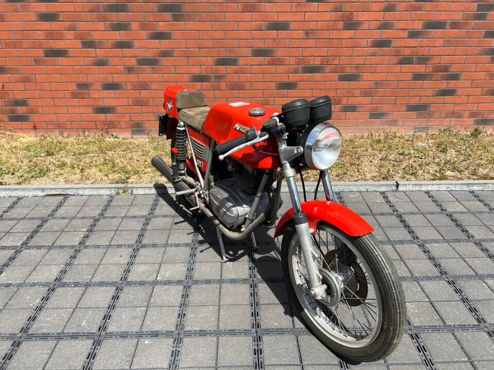 Image 1/17 of MV Agusta DUMMY (1972)