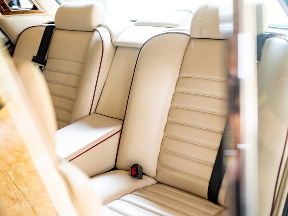 Bild 25/45 von Bentley Turbo R (1988)