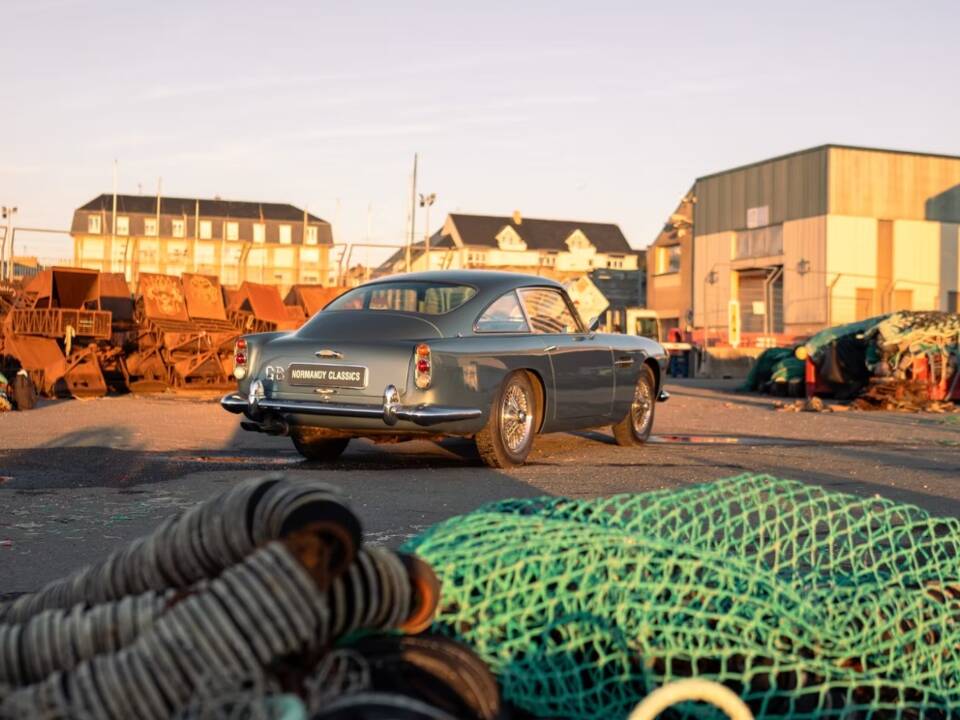 Image 10/24 of Aston Martin DB 4 (1962)