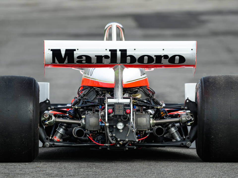 Bild 8/16 von McLaren M26-5 (1978)