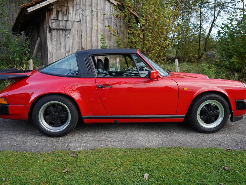 Imagen 5/20 de Porsche 911 Carrera 3.2 (1988)