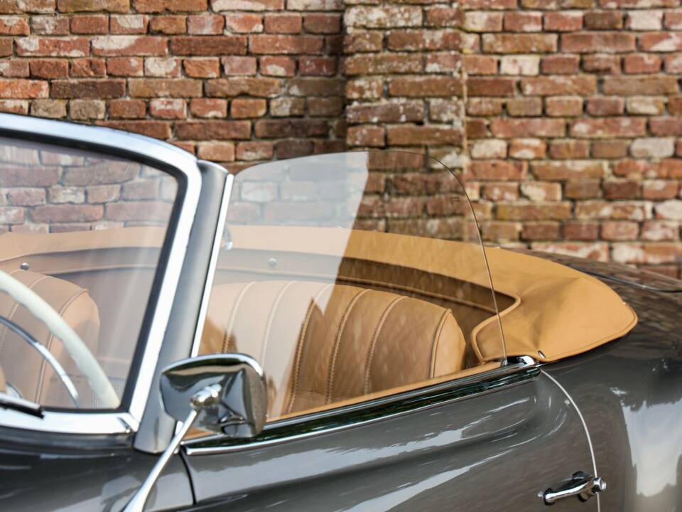 Bild 26/50 von Mercedes-Benz 190 SL (1961)
