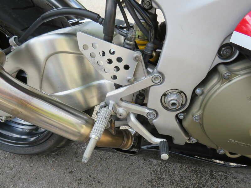 Bild 20/42 von Honda VTR 1000 SP2 (2002)