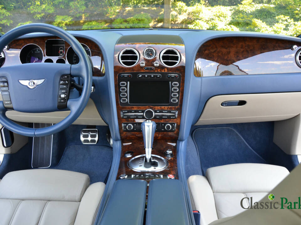 Image 12/50 of Bentley Continental GT (2005)