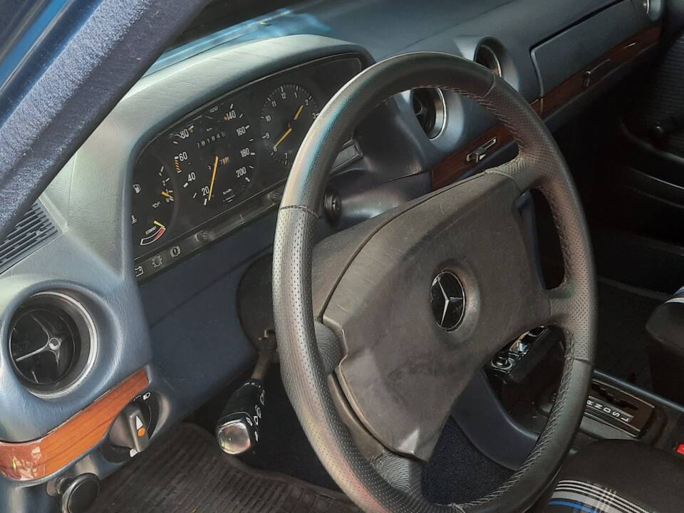 Bild 7/15 von Mercedes-Benz 230 TE (1984)