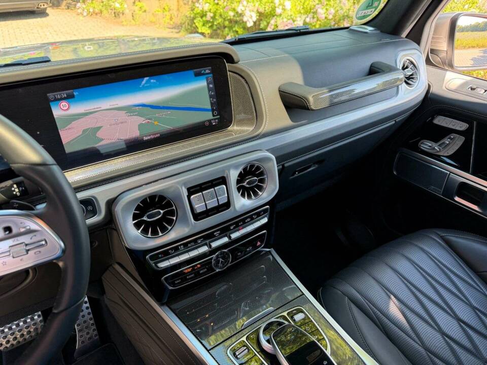 Image 14/28 de Mercedes-Benz G 500 (LWB) (2019)