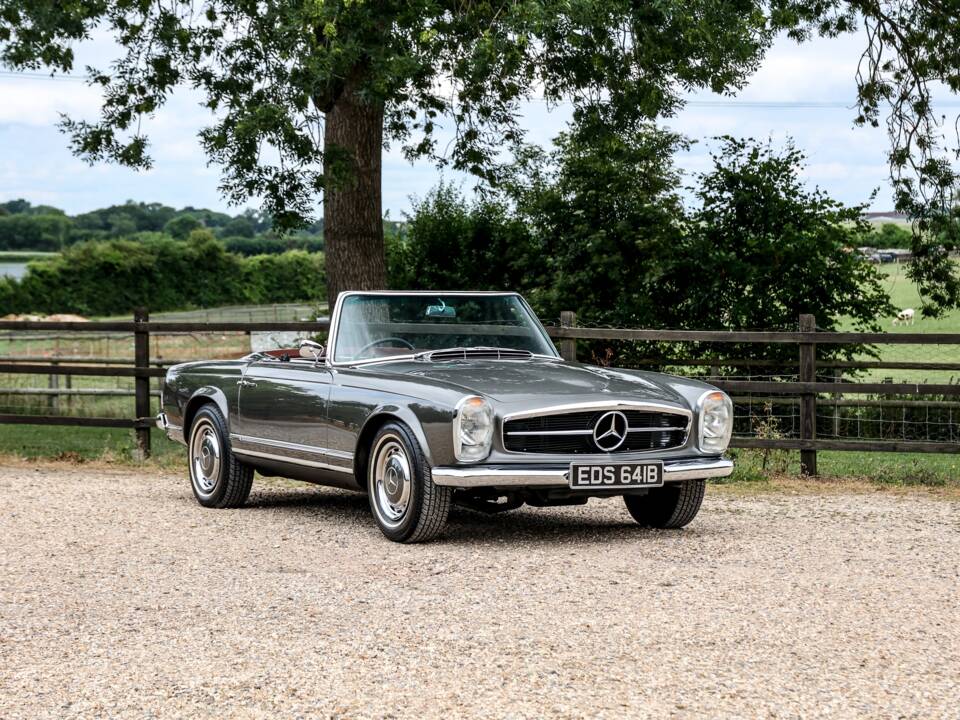 Afbeelding 13/27 van Mercedes-Benz 230 SL (1964)