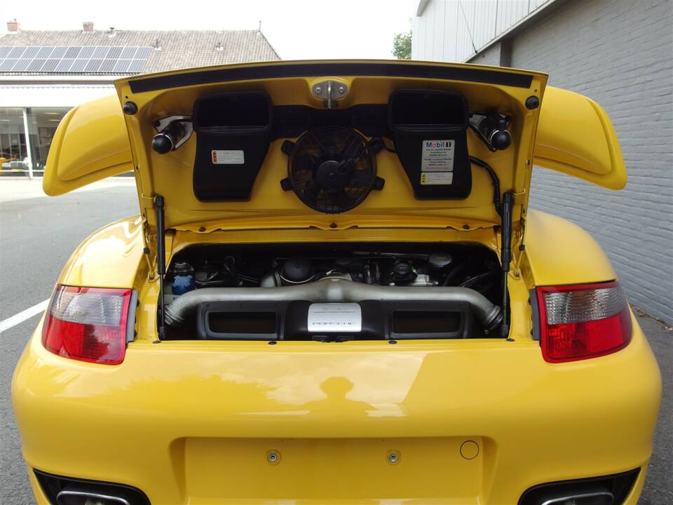 Bild 90/100 von Porsche 911 Turbo (2007)