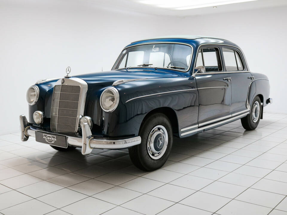 Afbeelding 1/18 van Mercedes-Benz 220 SE (1958)