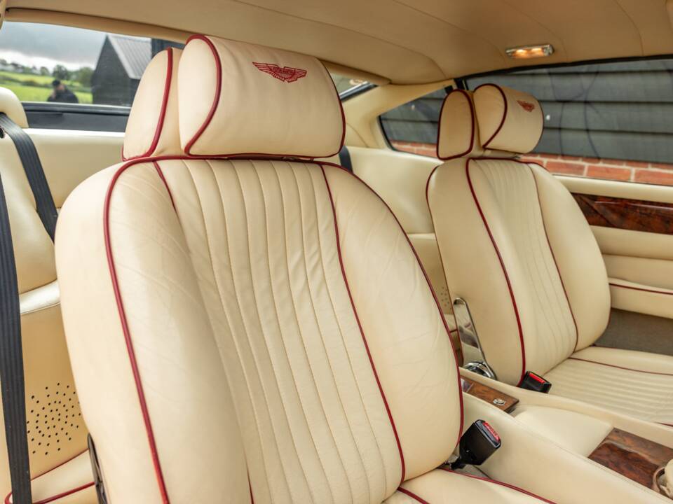 Image 30/75 de Aston Martin V8 Vantage (1985)