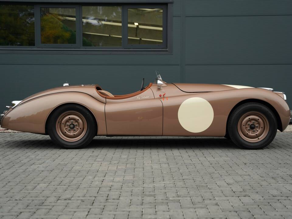 Image 3/50 of Jaguar XK 120 OTS (1950)