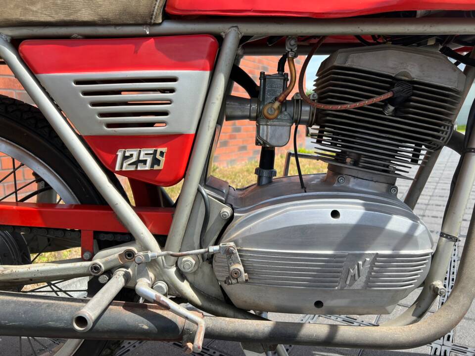 Image 4/17 of MV Agusta DUMMY (1972)
