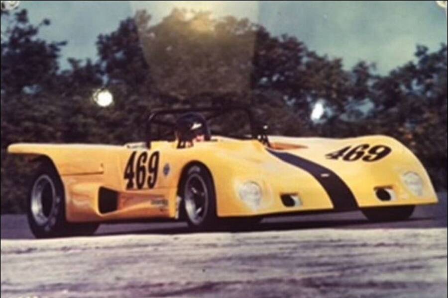 Image 45/50 of Lola T290 (1972)